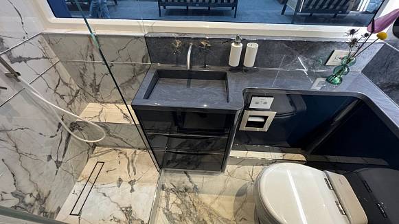 Яхта GALEON 640 FLY