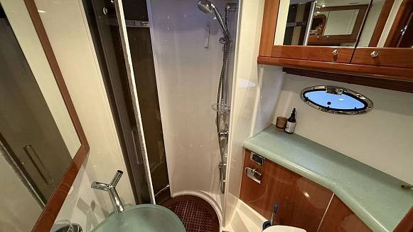 Яхта Sunsееkеr Portofino 46