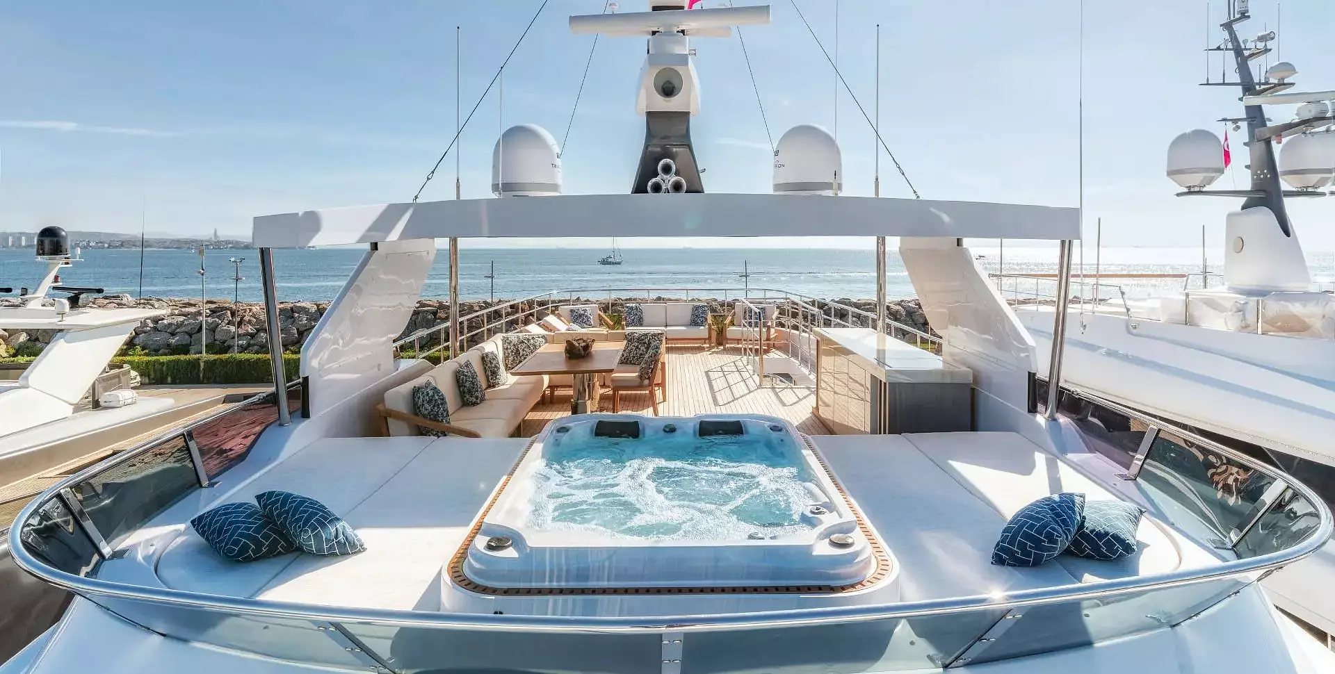 TRUE SENSE yacht