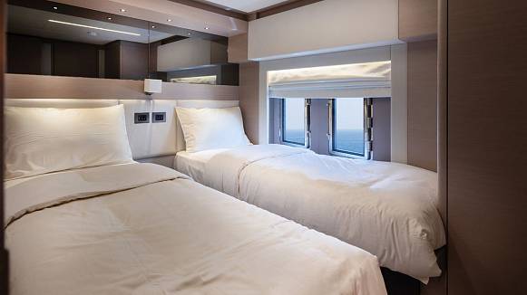 Яхта Nomad 70 SUV