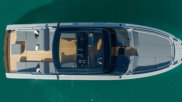 Яхта FIART P58