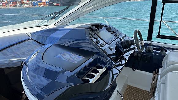 Яхта GRAN TURISMO 45