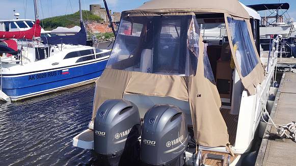 Яхта Merry Fisher 855