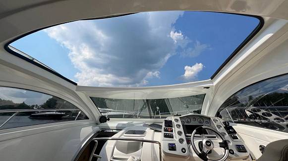 Яхта Beneteau 37 Monte Carlo