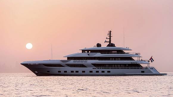 Яхта MAJESTY 175