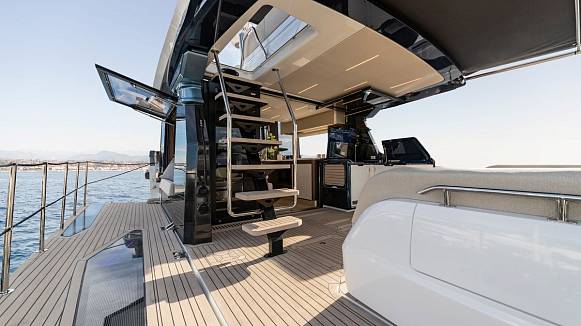 Яхта GALEON 430 EXPLORER