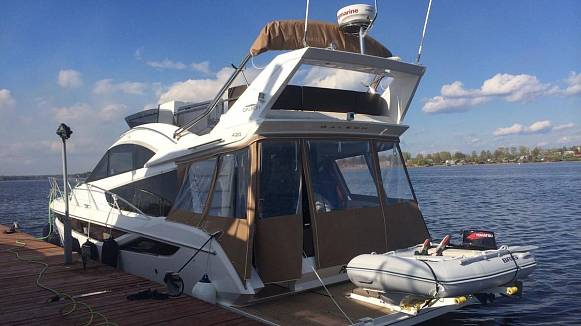 Яхта GALEON 420 FLY