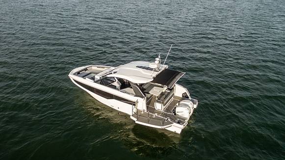Яхта GALEON 325 GTO