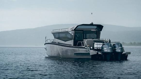 Яхта VICTORY A11