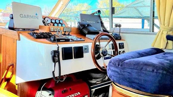Яхта TRISTAN 345