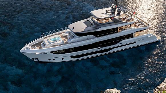 Яхта MAJESTY 112 TERRACE