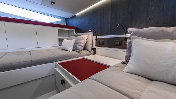 Яхта Fiart 43 Seawalker