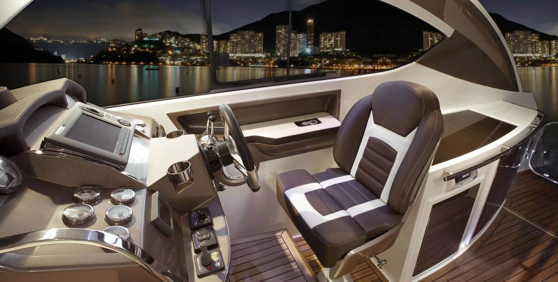 Яхта Galeon 325 HTS