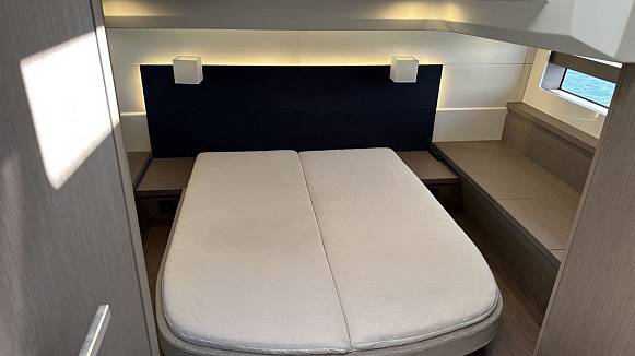 Яхта GRAN TURISMO 45