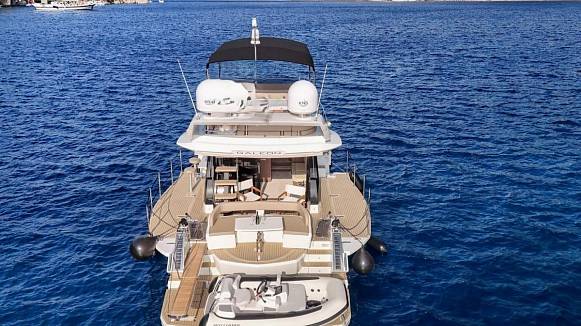 Яхта GALEON 500 FLY