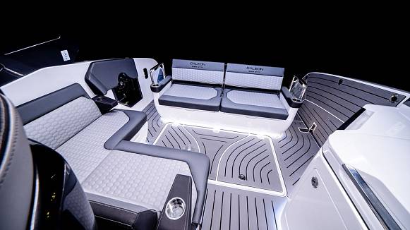 Яхта GALEON 325 GTO