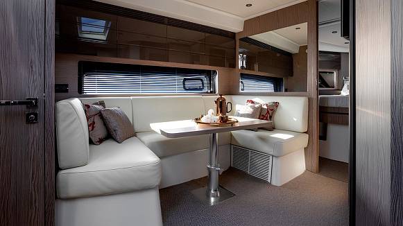 Яхта AZIMUT 45 ATLANTIS