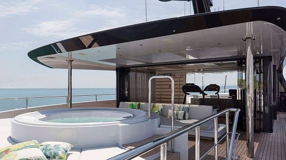 QUINTA ESSENTIA yacht