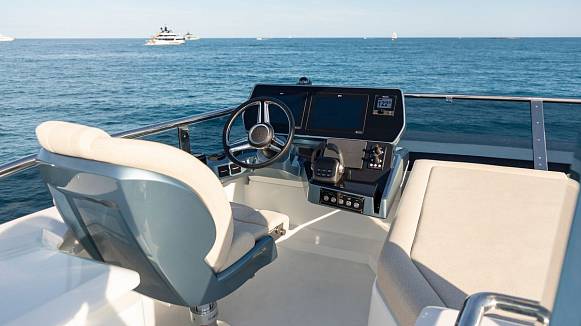 Яхта GALEON 430 EXPLORER