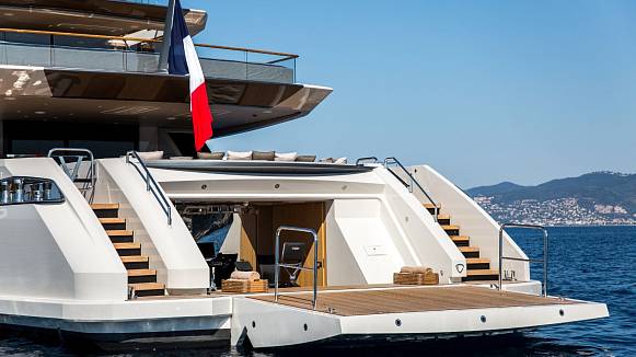 VERTIGE yacht