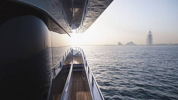 Яхта Nomad 70 SUV