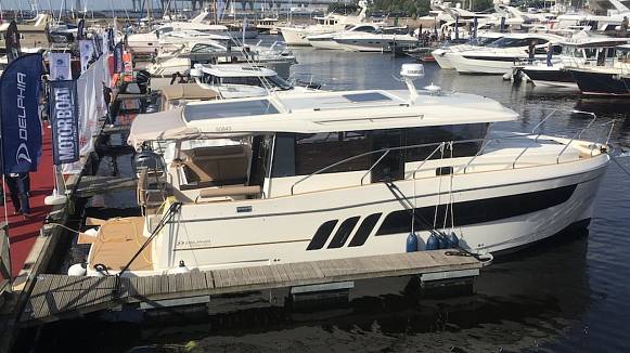 Escape 1155 Voyage yacht