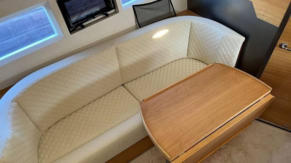 Яхта Galeon 325 HTS