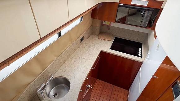 Яхта FAIRLINE SQUADRON 62