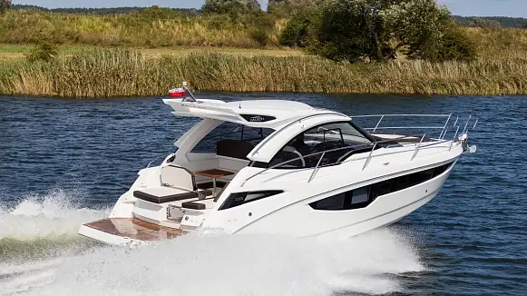 Яхта GALEON 335 HTS