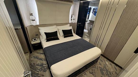 Яхта GALEON 640 FLY