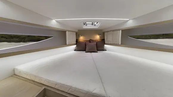 Яхта GALEON 335 HTS