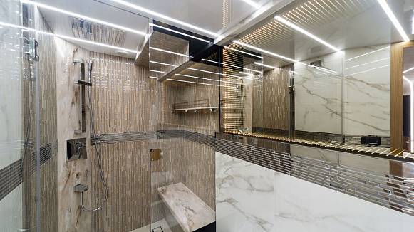 Яхта Galeon 680 FLY