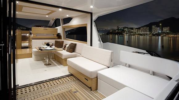 Яхта GALEON 420 FLY