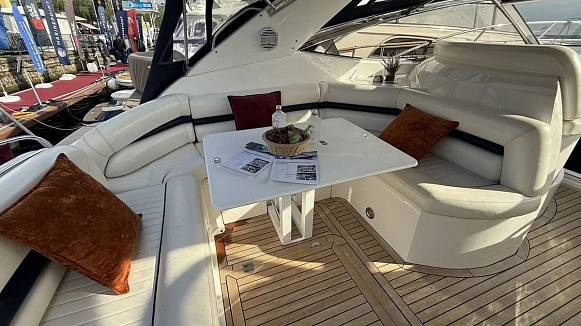 Яхта Sunsееkеr Portofino 46