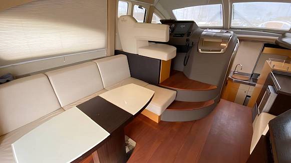 Яхта CRANCHI ATLANTIQUE 43