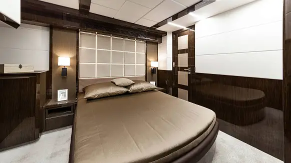 Яхта GALEON 640 FLY