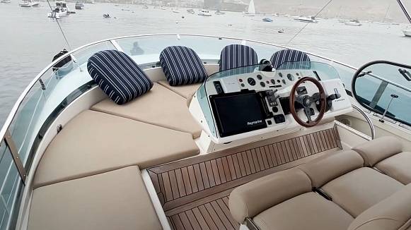 Яхта FAIRLINE SQUADRON 62