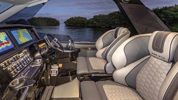 Яхта GALEON 335 GTO