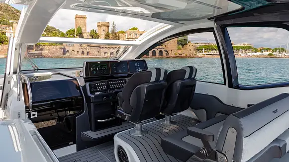 Яхта Galeon 375 GTO