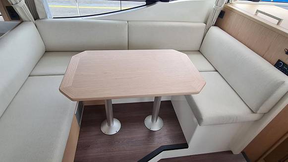 Яхта Swift Trawler 48 Fly