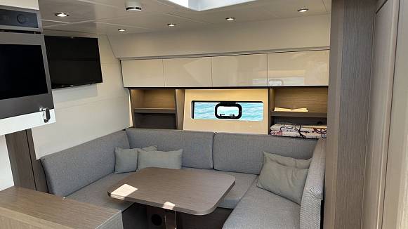 Яхта GRAN TURISMO 45