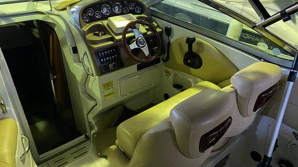 Яхта Crownline 260 CR
