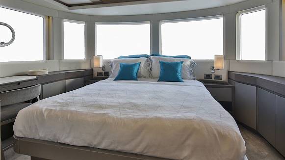 Яхта NOMAD 65 SUV