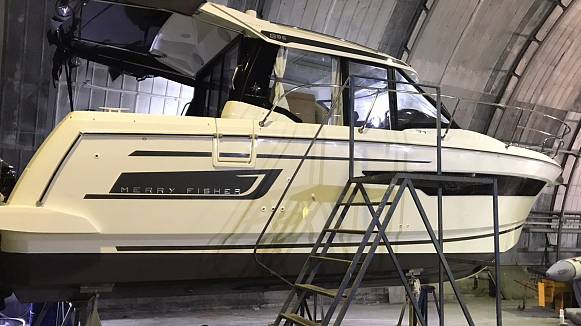 Яхта Merry Fisher 895