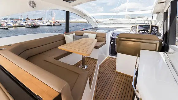 Яхта GALEON 485 HTS