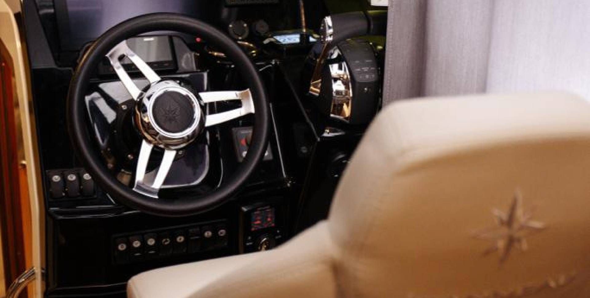 Яхта Merry Fisher 895